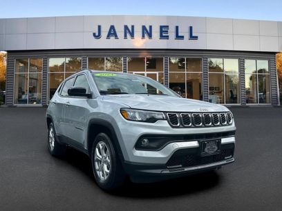 Used 2024 Jeep Compass Latitude w/ Convenience Group