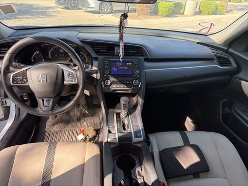 Used 2020 Honda Civic LX image 8