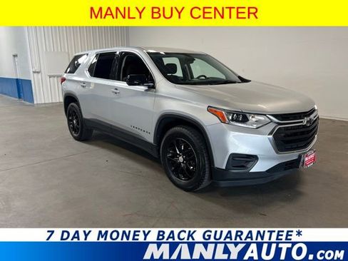 Used 2020 Chevrolet Traverse LS FWD image 1