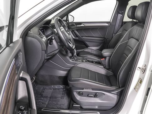 Used 2023 Volkswagen Tiguan SEL R-Line AWD/4WD image 7