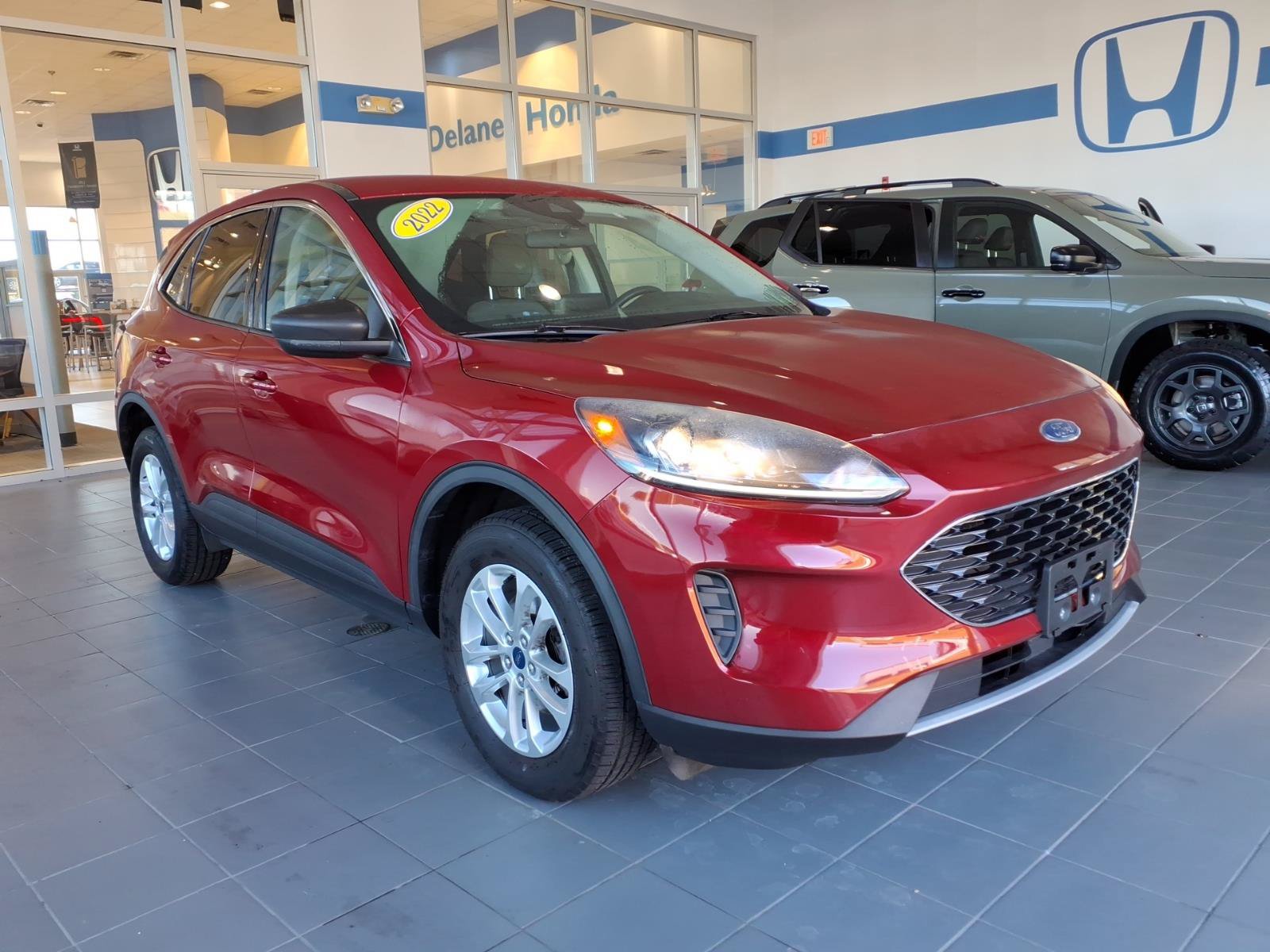 Used 2022 Ford Escape SE w/ Convenience Package AWD/4WD image 1