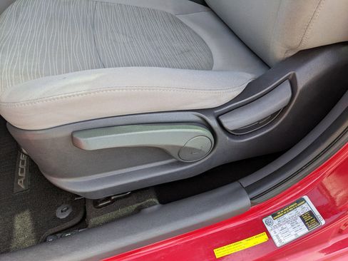 Used 2017 Hyundai Accent Value Edition image 25