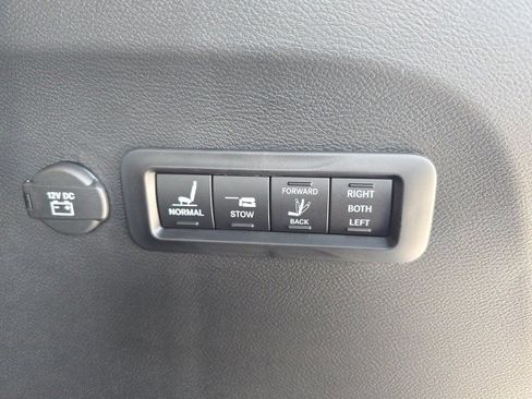 New 2026 Chrysler Pacifica Pinnacle w/ Trailer Tow Group image 8