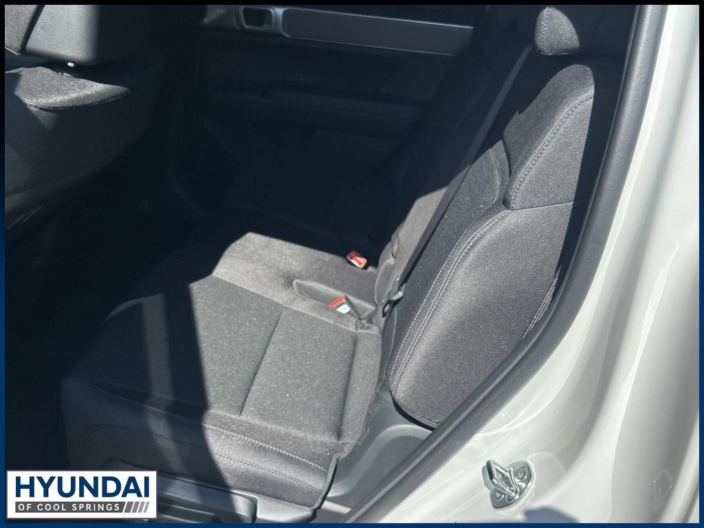 New 2027 Hyundai Santa Fe SE FWD image 17