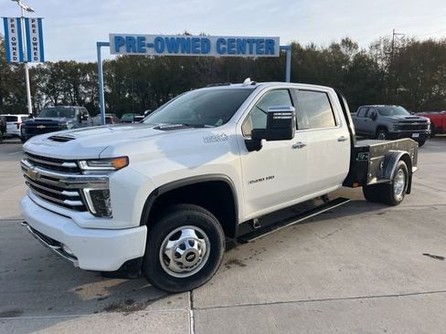 Used 2022 Chevrolet Silverado 3500 High Country image 2