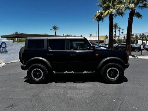 Used 2023 Ford Bronco Badlands AWD/4WD image 4