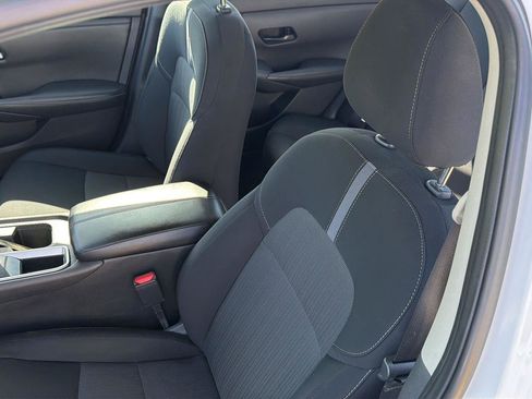 Used 2024 Nissan Sentra SV FWD image 28