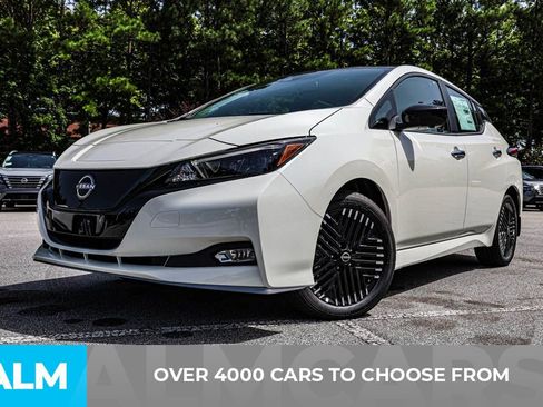 Used 2025 Nissan Leaf SV Plus image 3