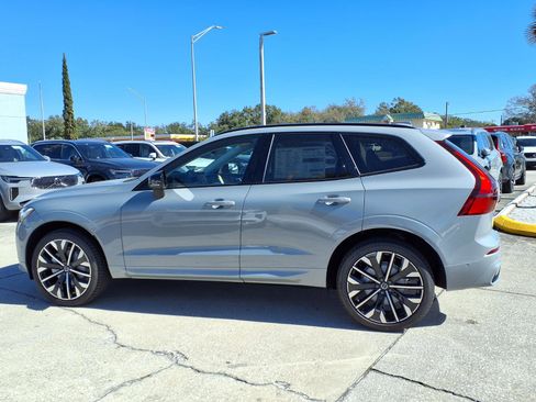 New 2026 Volvo XC60 B5 Ultra w/ Climate Package image 4