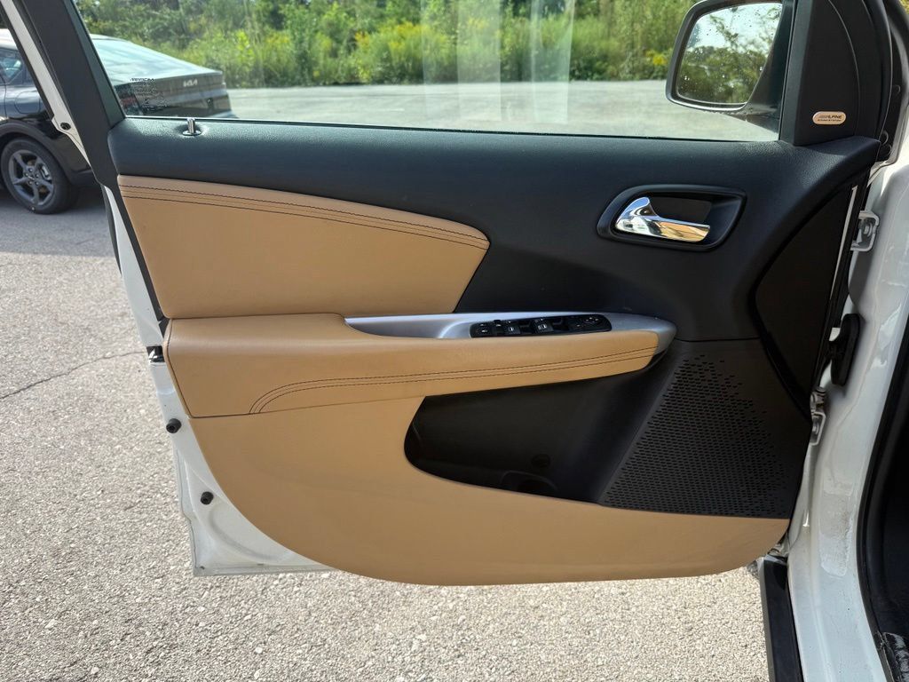 Used 2013 Dodge Journey Crew w/ Flexible Seating Group FWD image 6