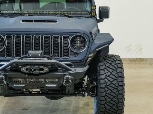 Used 2025 Jeep Wrangler Unlimited Rubicon 392 image 4