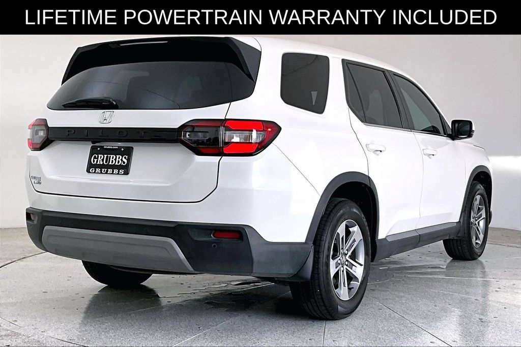Used 2025 Honda Pilot EX-L image 2