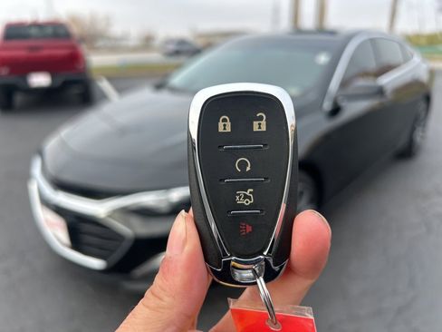 Used 2024 Chevrolet Malibu RS image 50