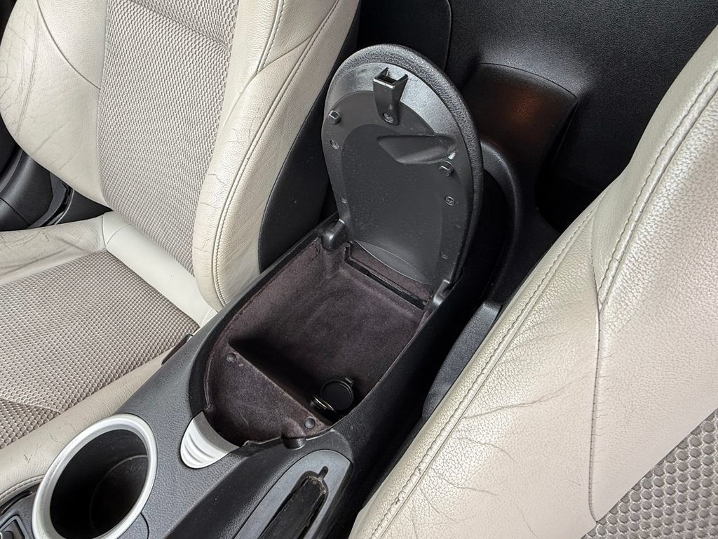 Used 2011 Nissan 370Z Touring RWD image 26