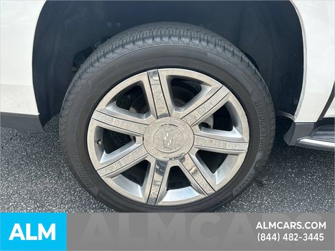 Used 2020 Cadillac Escalade ESV Luxury RWD image 21