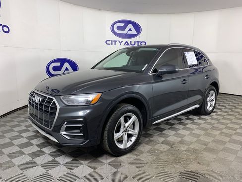 Used 2023 Audi Q5 2.0T Premium w/ Convenience Package image 7
