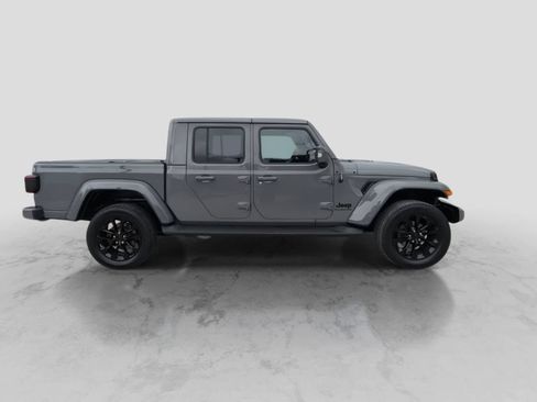 Used 2022 Jeep Gladiator Overland AWD/4WD image 9