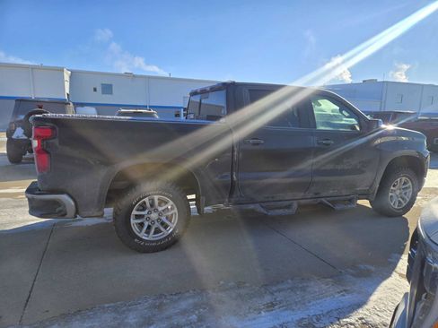 Used 2019 Chevrolet Silverado 1500 LT w/ All-Star Edition image 4