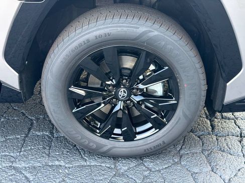 New 2026 Toyota RAV4 SE w/ Convenience Package AWD/4WD image 13