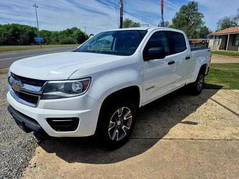 Used 2020 Chevrolet Colorado W/T w/ WT Convenience Package AWD/4WD image 1