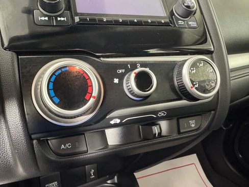 Used 2019 Honda Fit LX image 19