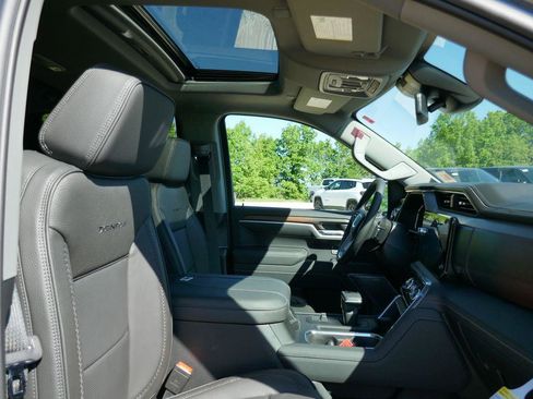 New 2026 GMC Sierra 1500 Denali AWD/4WD image 10
