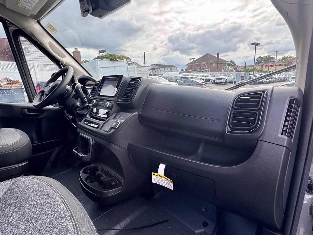 Used 2026 RAM ProMaster 2500 w/ Safety Group FWD image 19