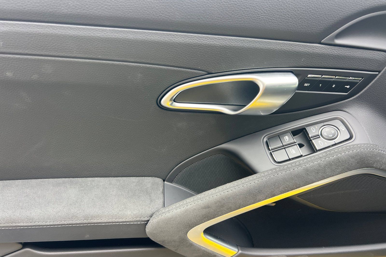 Used 2025 Porsche 718 Cayman GTS RWD image 11