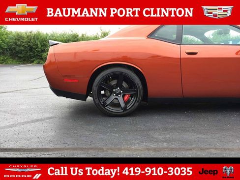 Used 2021 Dodge Challenger SRT Hellcat w/ Plus Package RWD image 29