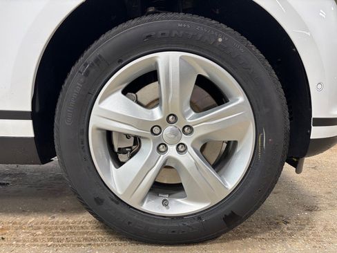 New 2026 Land Rover Range Rover Velar S image 11