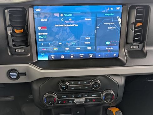 Used 2021 Ford Bronco Badlands AWD/4WD image 23