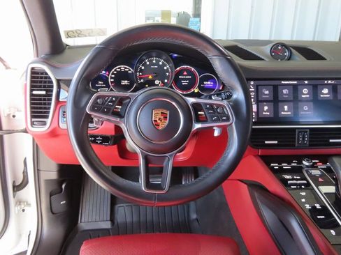 Used 2019 Porsche Cayenne AWD/4WD image 28
