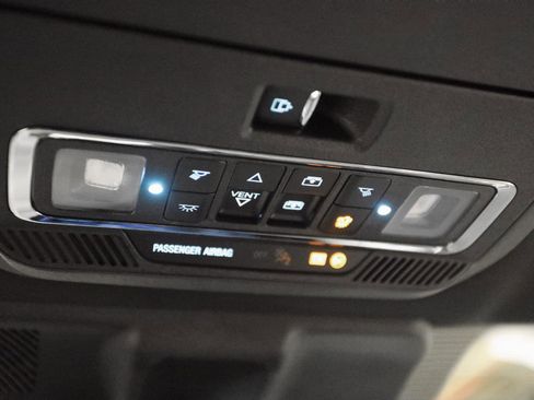 Used 2024 Ford F450 Platinum w/ FX4 Off-Road Package image 20