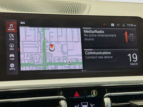 Used 2022 BMW 330i 330i w/ Driving Assistance Package image 9