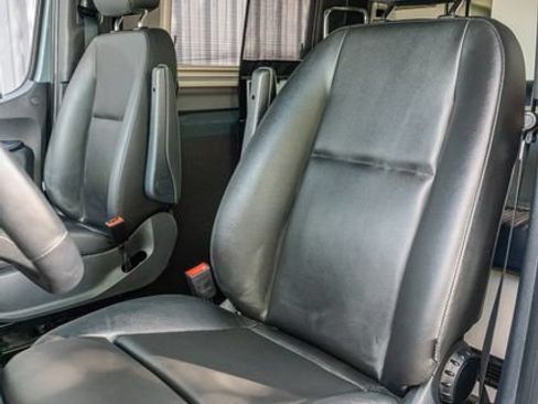 Used 2021 Mercedes-Benz Sprinter 2500 image 19