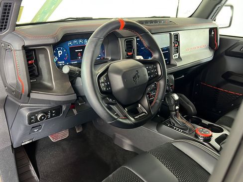 Used 2025 Ford Bronco Raptor AWD/4WD image 14