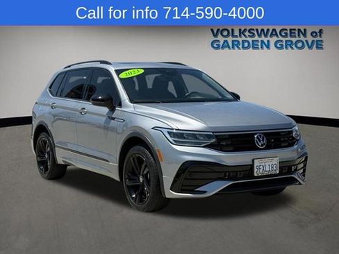 Used 2023 Volkswagen Tiguan SE R-Line FWD image 2