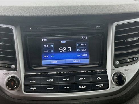 Used 2017 Hyundai Tucson SE FWD image 14