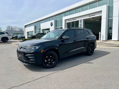 New 2026 Volkswagen Tiguan SE R-Line