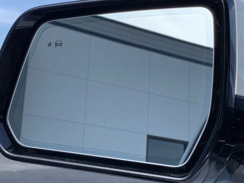 Used 2020 Chevrolet Traverse Premier image 15