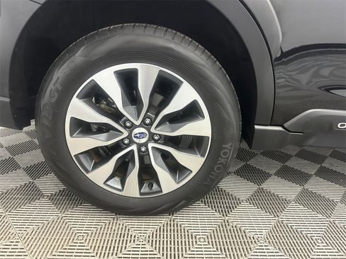 Used 2023 Subaru Outback Limited image 19