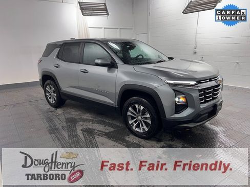 Used 2025 Chevrolet Equinox LT image 3