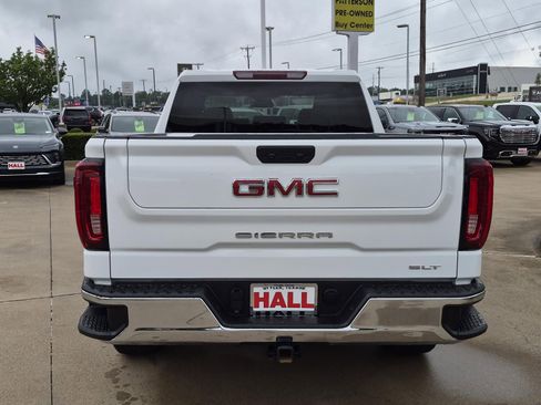 Used 2024 GMC Sierra 1500 SLT AWD/4WD image 5