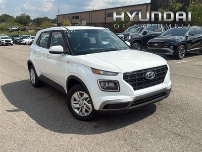 New 2025 Hyundai Venue SE