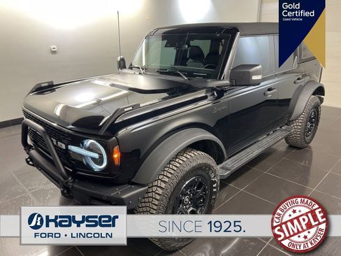 Certified 2024 Ford Bronco Wildtrak image 3