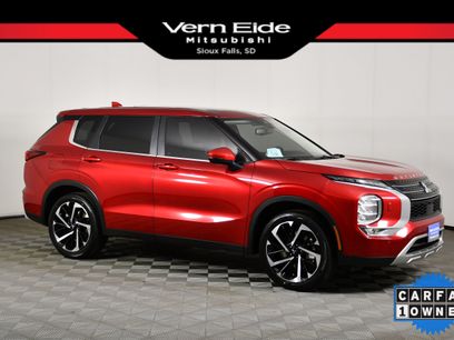 Used 2024 Mitsubishi Outlander SE