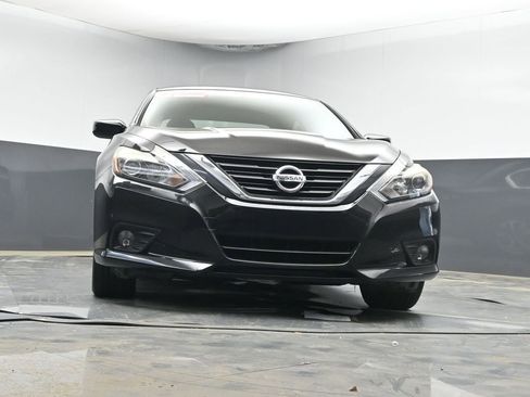Used 2017 Nissan Altima 2.5 SR image 32