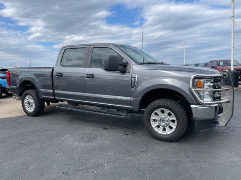 Used 2022 Ford F250 XL w/ STX Appearance Package AWD/4WD image 2