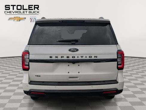 Used 2023 Ford Expedition Limited image 4