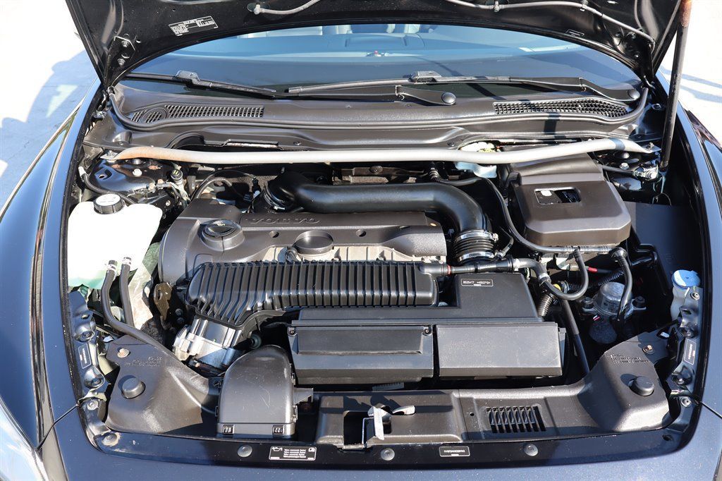 Used 2012 Volvo C30 T5 R-Design FWD image 32